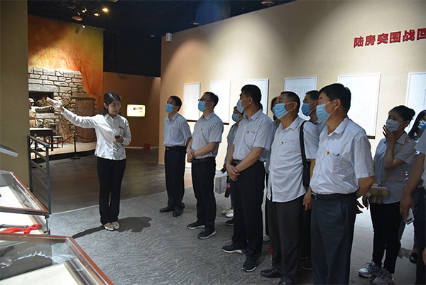 公司開展“憶崢嶸歲月 譜發(fā)展新篇”紅色教育活動(dòng)