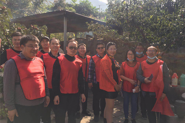 “打造和諧團(tuán)隊 提升自我”  公司開展拓展培訓(xùn)活動