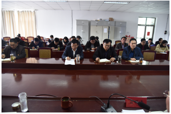 公司機(jī)關(guān)召開傳達(dá)學(xué)習(xí)肥城“兩會”精神專題會議