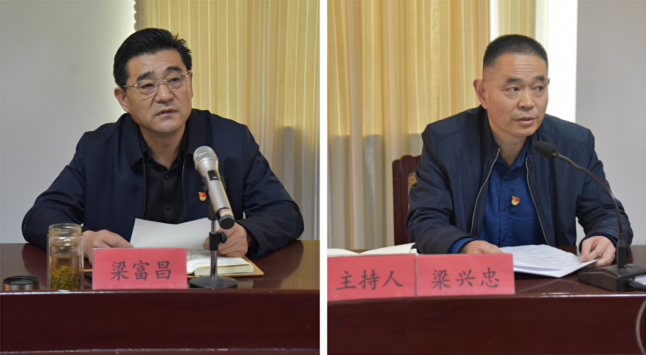 公司召開(kāi)新黨員入黨宣誓儀式、黨員發(fā)展對(duì)象、入黨積極分子“雙推”會(huì)議