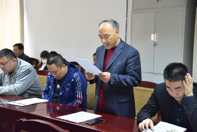 公司召開(kāi)新黨員入黨宣誓儀式、黨員發(fā)展對(duì)象、入黨積極分子“雙推”會(huì)議