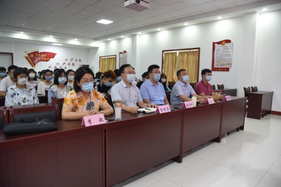 公司持續(xù)愛心助學(xué) 培育建安明日之星