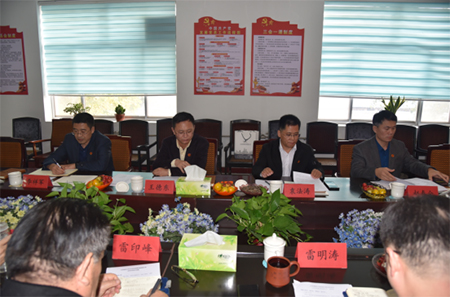 山東建筑大學(xué)管理工程學(xué)院領(lǐng)導(dǎo)  蒞臨公司交流指導(dǎo)工作